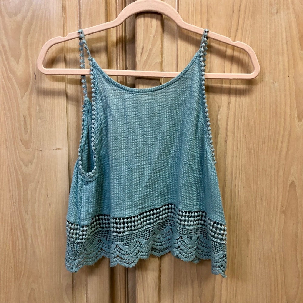 Ecoté - UO brand - Crocheted Crop-Top, Low-Back